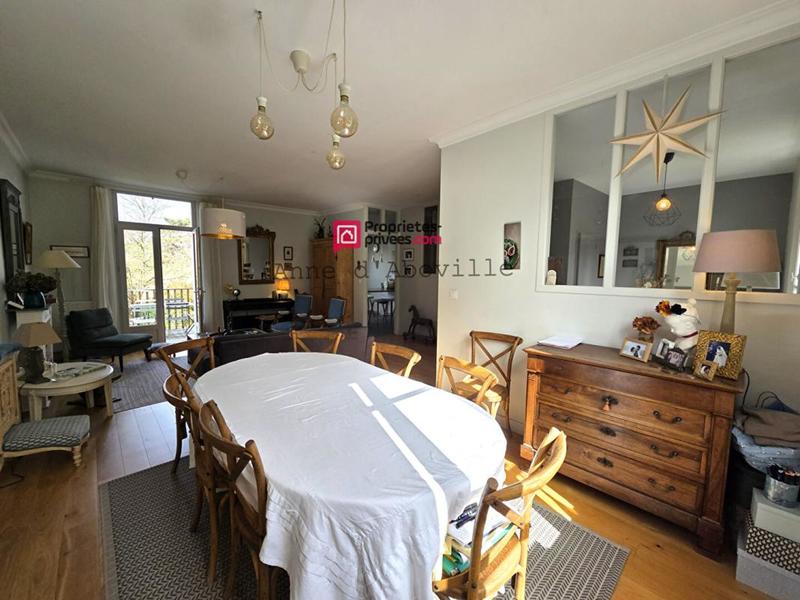 Maison - 169 m² - 8 pièces