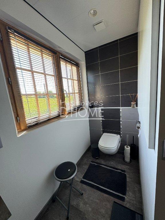 Maison - 190 m² - 9 pièces