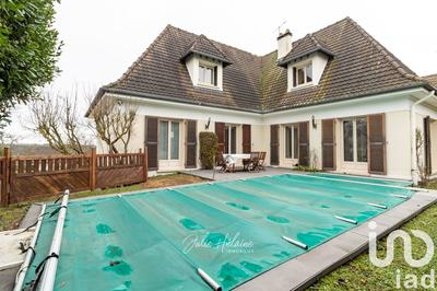 Maison - 196 m² - 8 pièces