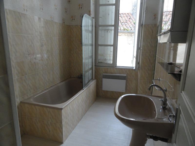 Maison - 220 m² - 10 pièces