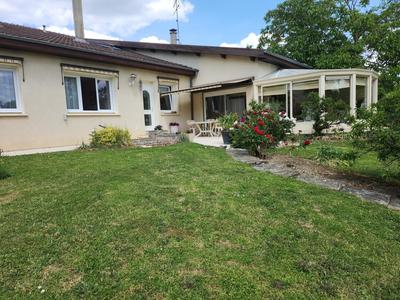 Maison - 300 m² - 5 pièces