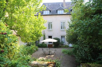 Maison - 340 m² - 9 pièces