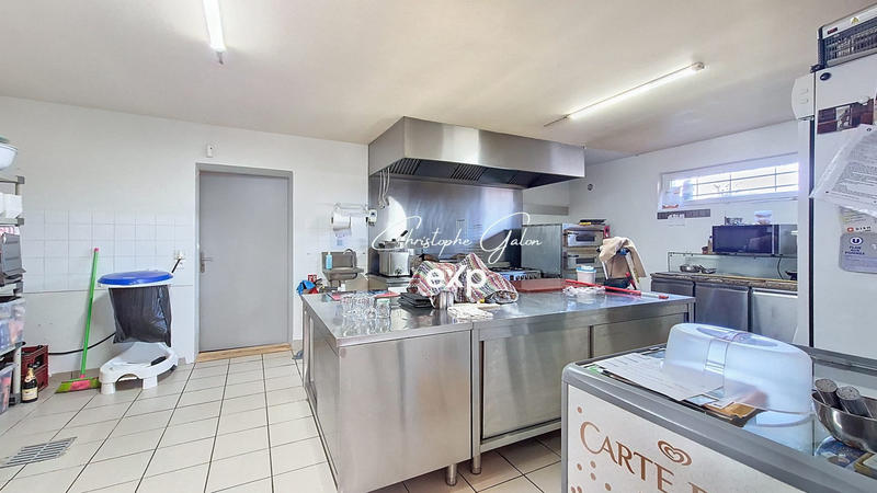 Local commercial - 300 m²