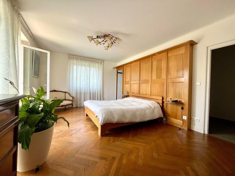 Maison - 272 m² - 7 pièces