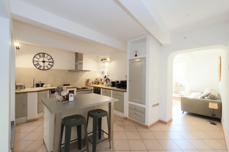 Maison - 185 m² - 6 pièces