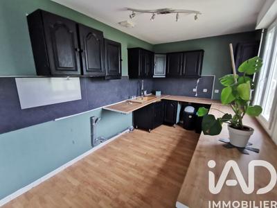 Maison - 99 m² - 4 pièces