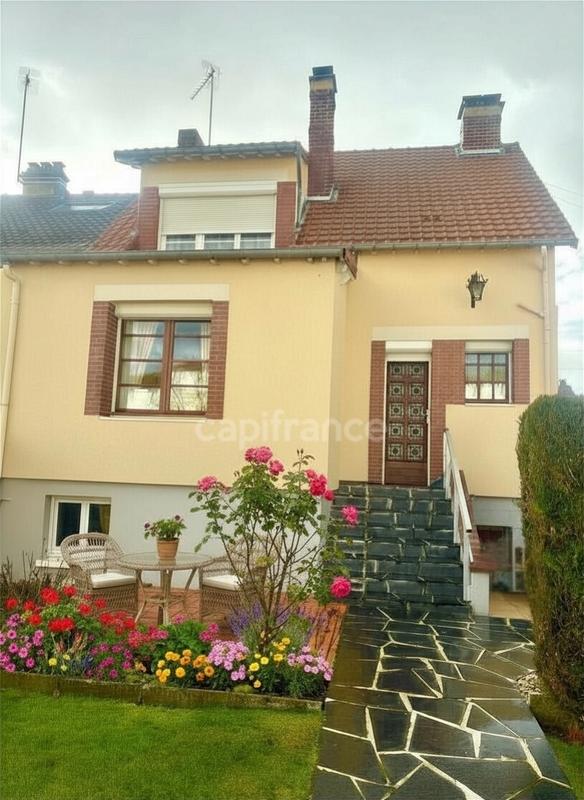 Maison - 83 m² - 4 pièces