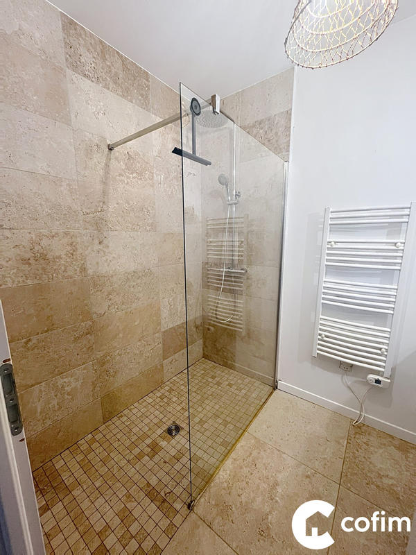 Appartement - 74 m² - 3 pièces