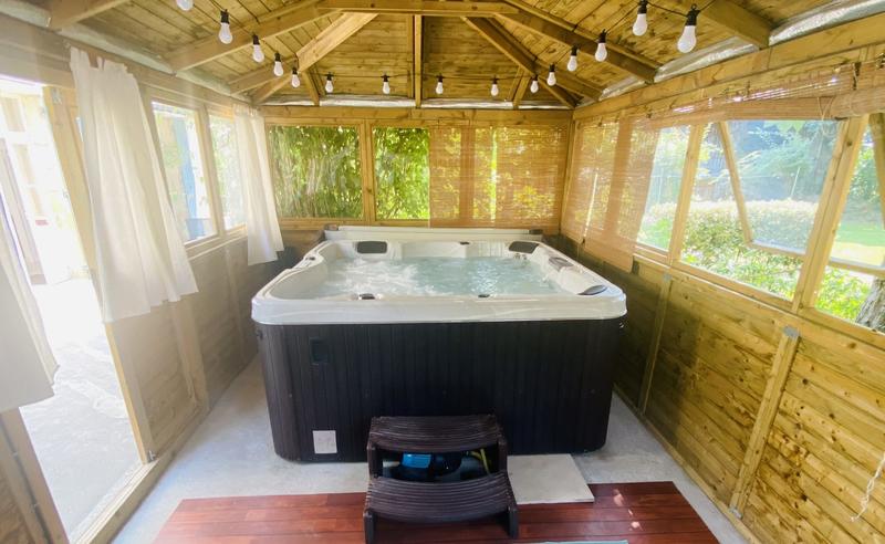 Maison ancienne - 432 m² - 15 pièces