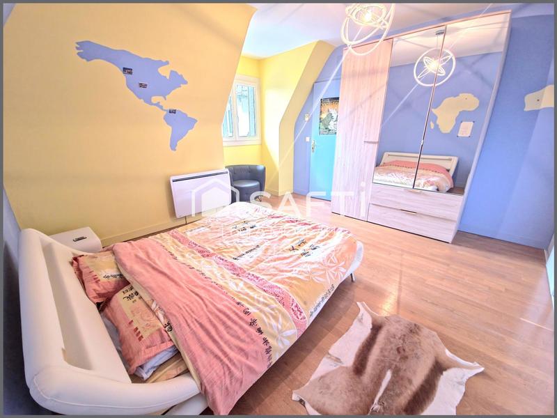 Maison - 196 m² - 8 pièces