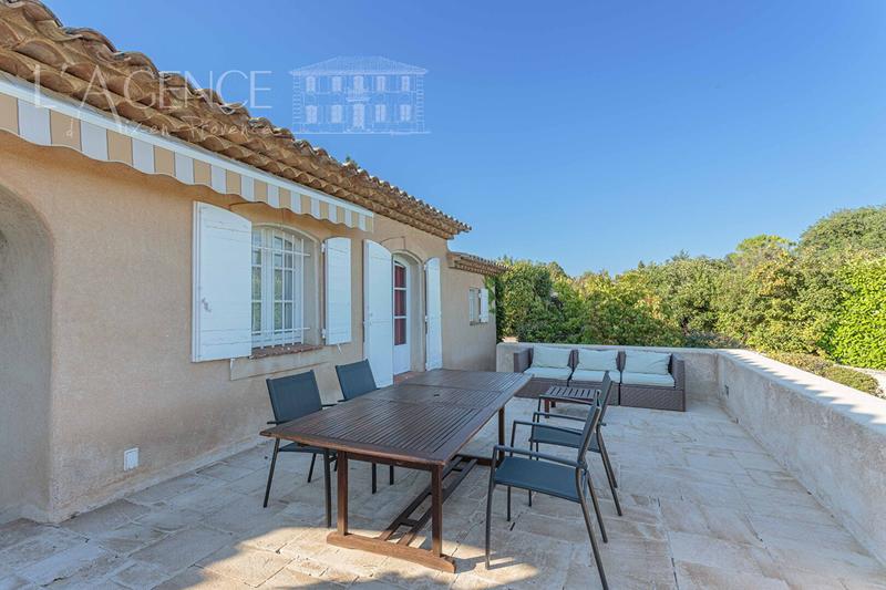 Maison - 326 m² - 7 pièces