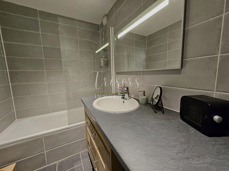 Appartement - 87 m² - 4 pièces