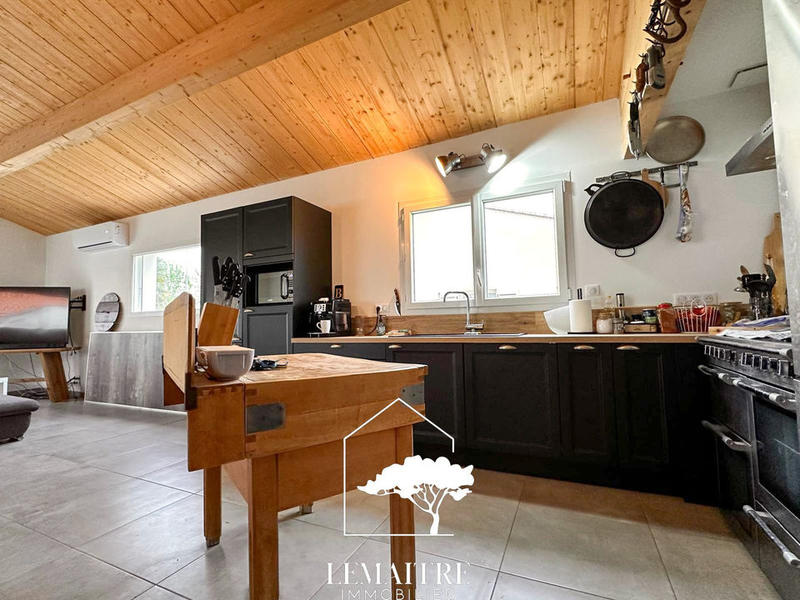 Maison - 104 m² - 4 pièces