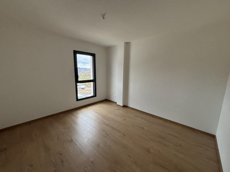 Appartement - 77 m² - 3 pièces