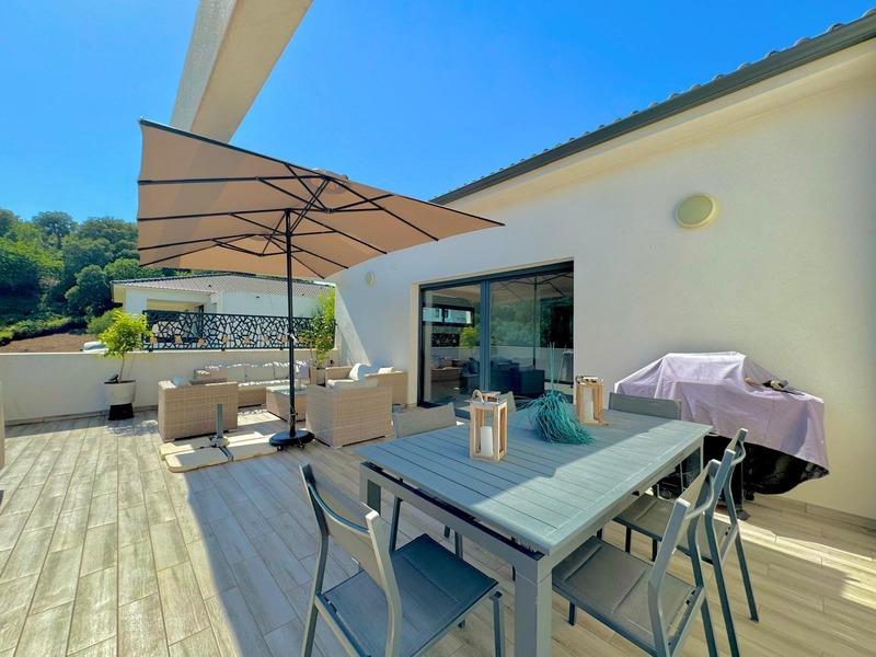 Maison - 156 m² - 4 pièces