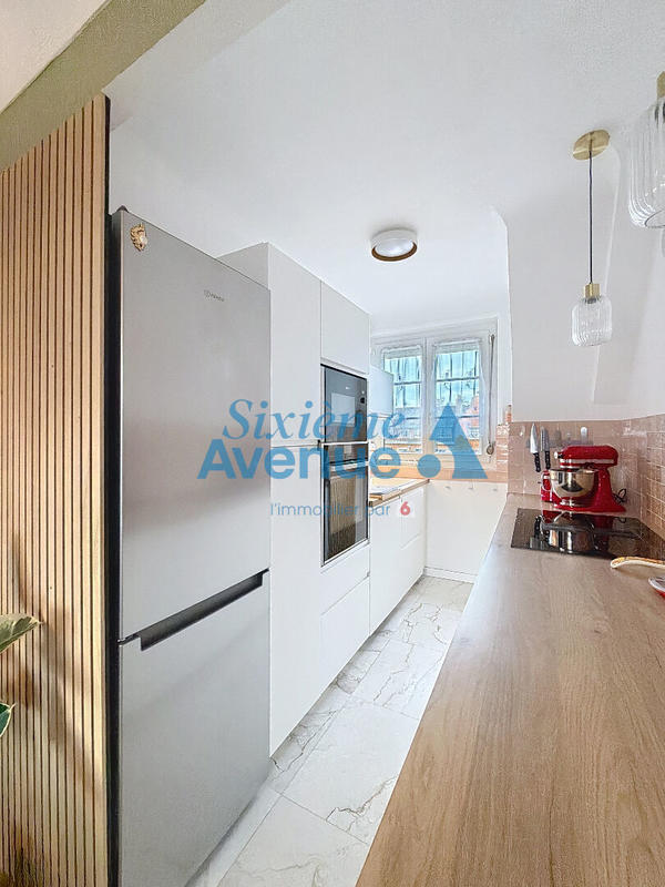 Appartement - 82 m² - 4 pièces