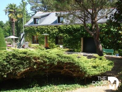 Maison - 100 m² - 6 pièces