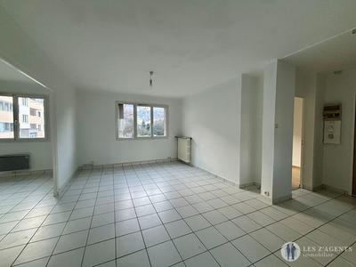 Appartement - 62 m² - 4 pièces