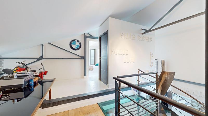 Maison contemporaine - 223 m² - 7 pièces