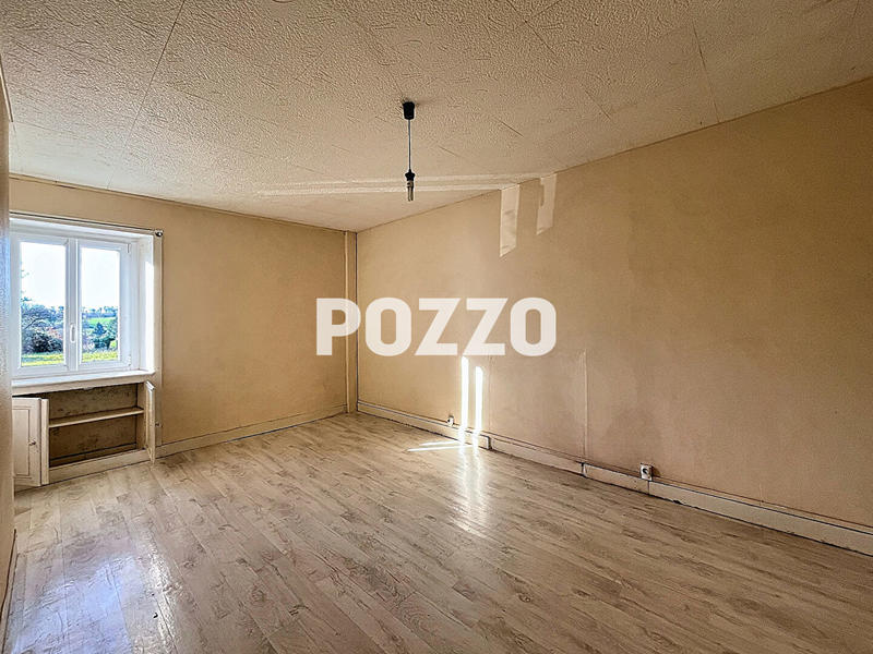 Maison - 90 m² - 6 pièces