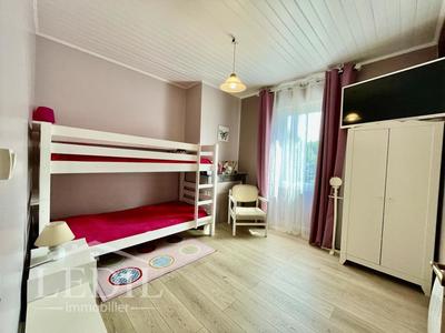 Maison - 150 m² - 7 pièces