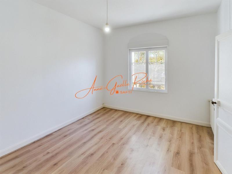 Maison - 186 m² - 6 pièces