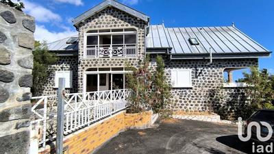 Maison - 232 m² - 6 pièces