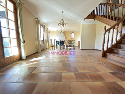 Maison - 150 m² - 5 pièces