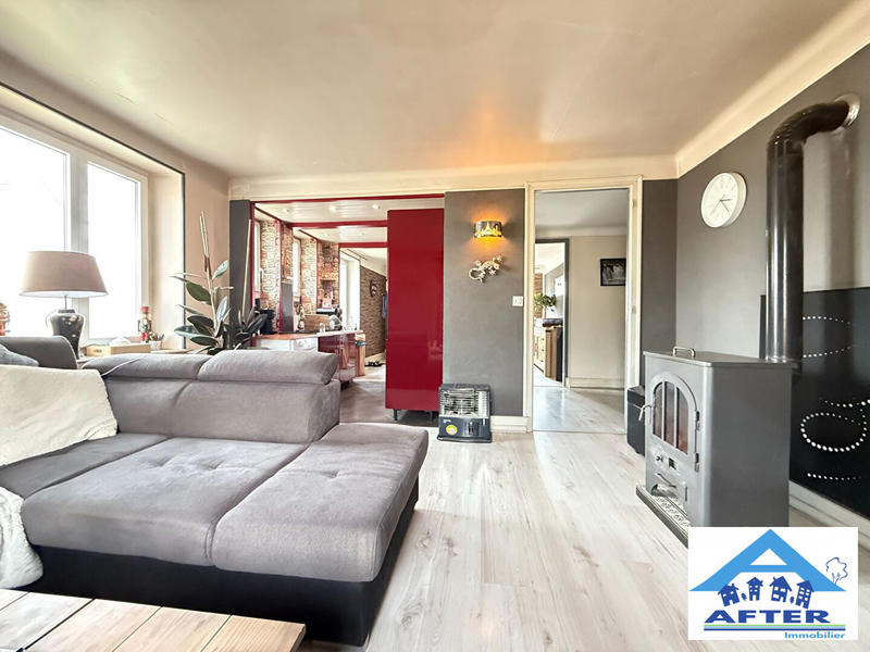 Maison - 237 m² - 8 pièces