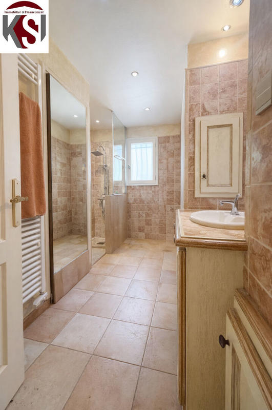 Maison - 145 m² - 7 pièces