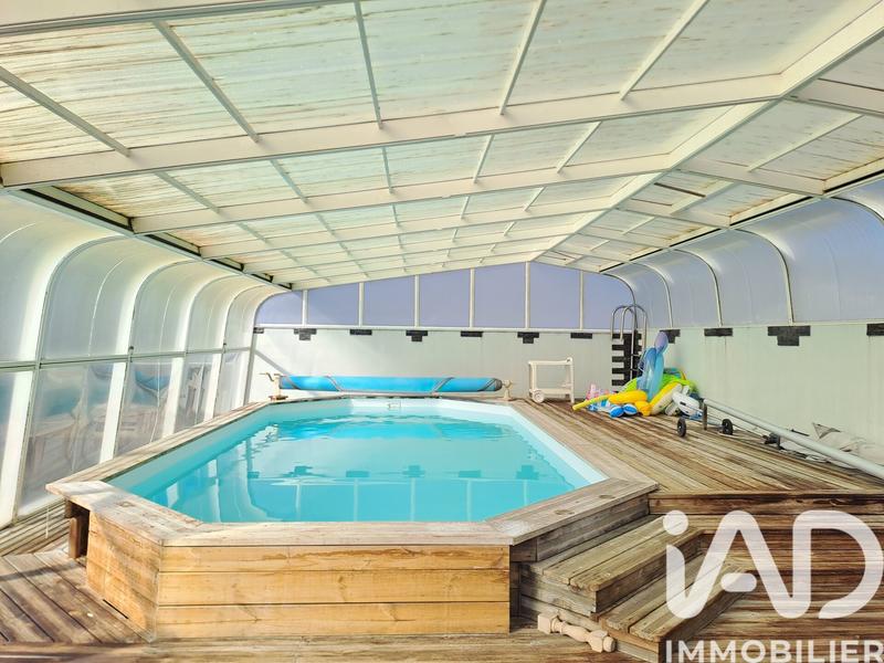 Maison - 140 m² - 8 pièces