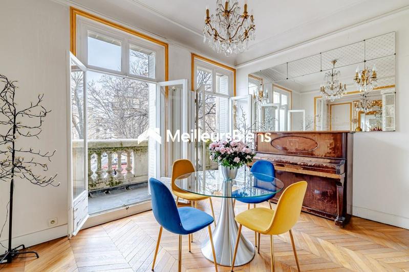 Appartement - 89 m² - 4 pièces