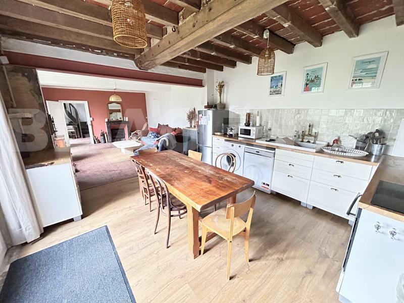 Maison - 102 m² - 4 pièces