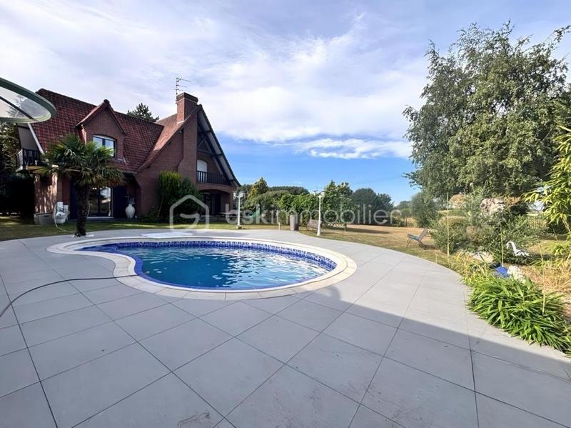 Pavillon - 199 m² - 9 pièces