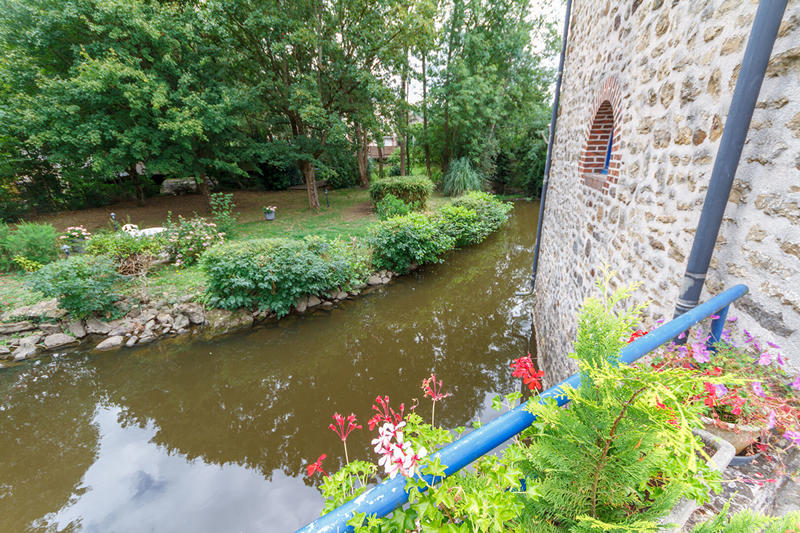 Moulin - 297 m² - 13 pièces