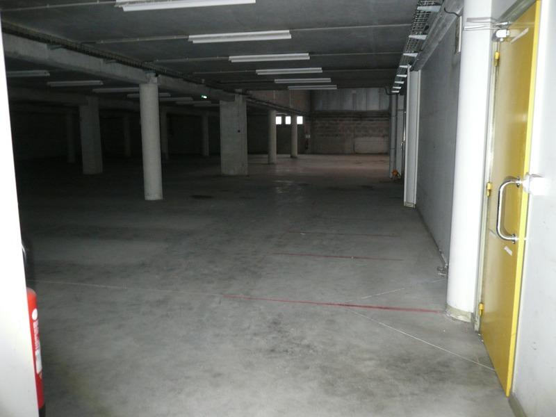 Local commercial - 1 440 m² - 9 pièces