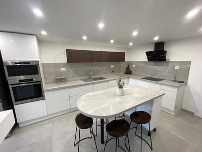 Maison - 127 m² - 6 pièces