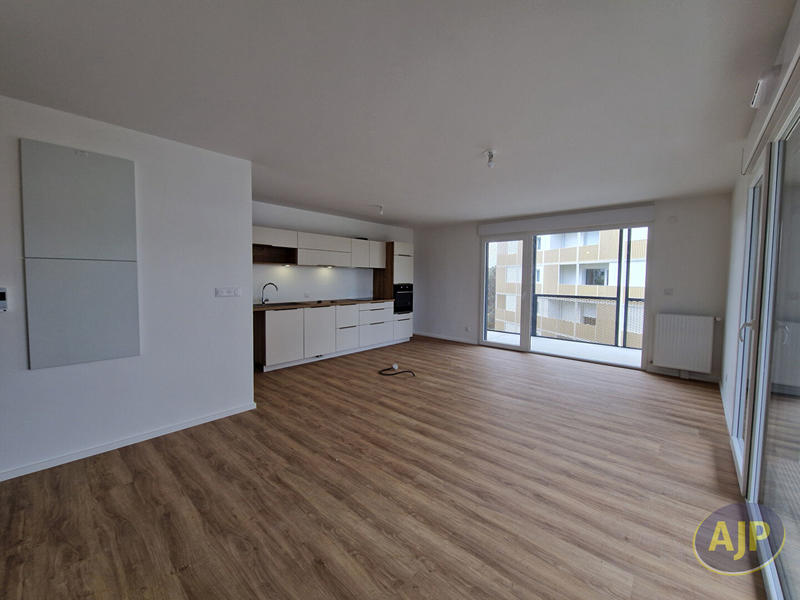 Appartement - 81 m² - 4 pièces