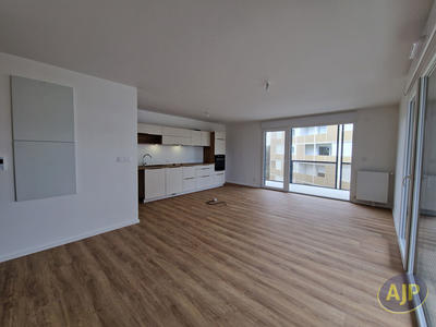 Appartement - 81 m² - 4 pièces