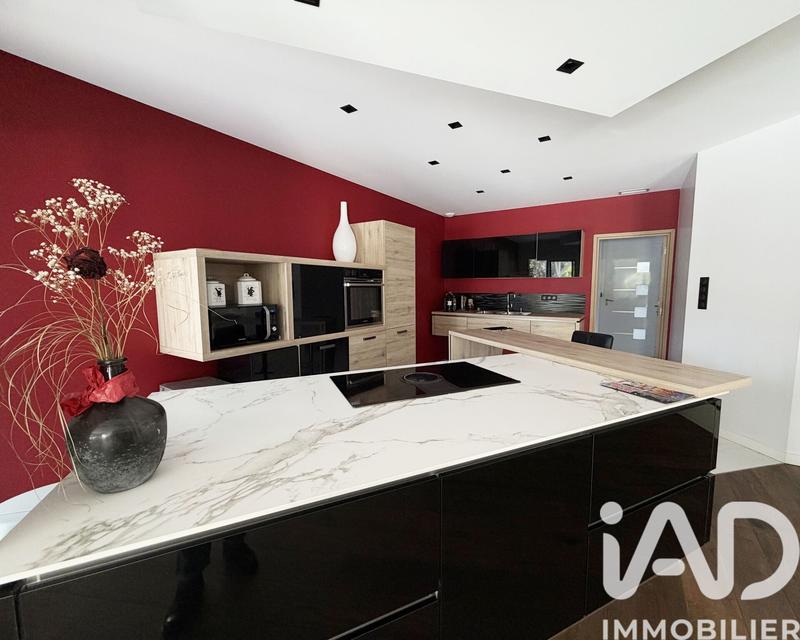 Maison - 145 m² - 5 pièces