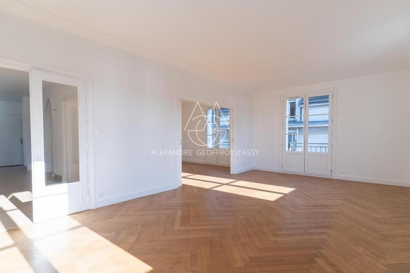 Appartement - 131 m² - 6 pièces