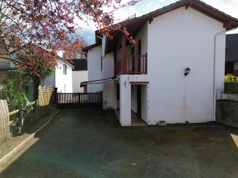 Maison - 137 m² - 5 pièces