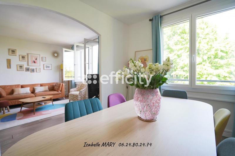 Maison - 136 m² - 5 pièces