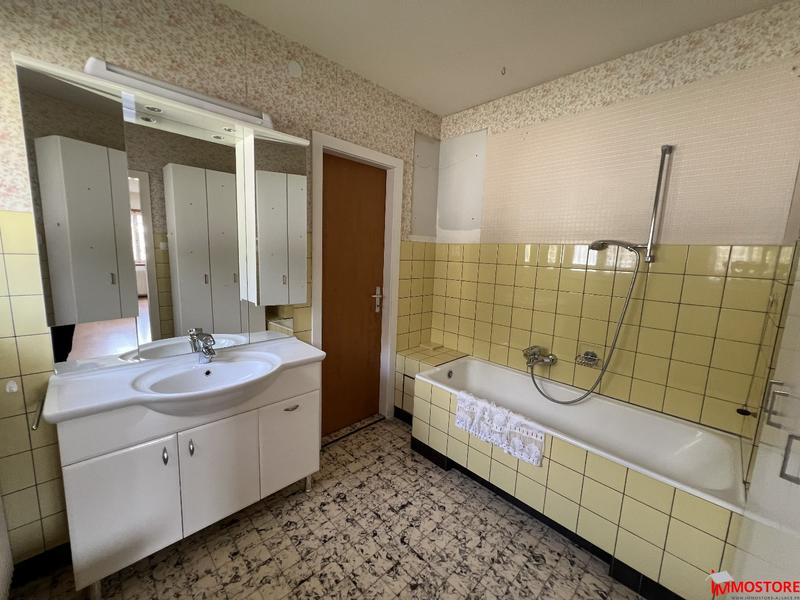 Maison - 205 m² - 8 pièces