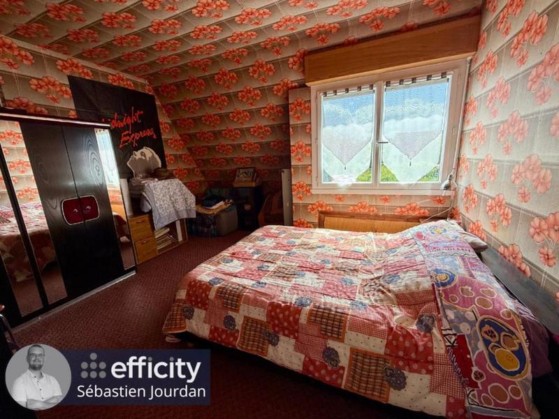 Maison - 144 m² - 7 pièces