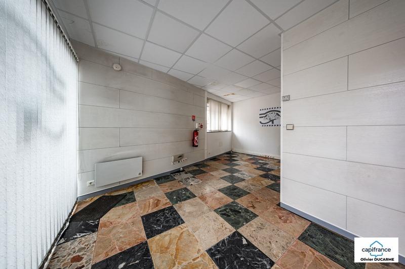 Local commercial - 90 m² - 3 pièces