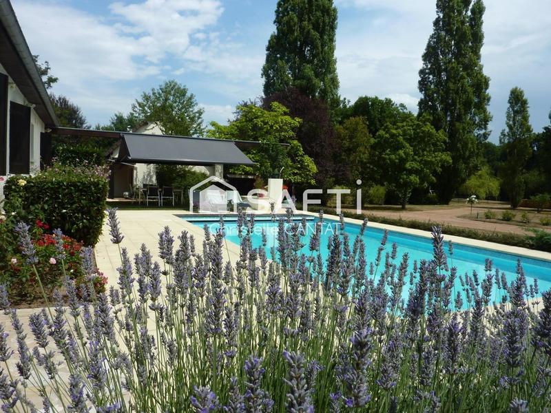 Maison - 263 m² - 7 pièces