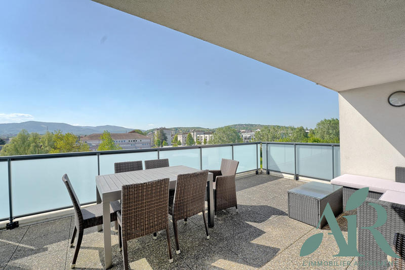 Appartement - 106 m² - 5 pièces