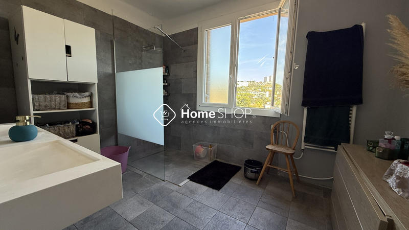 Maison - 168 m² - 6 pièces