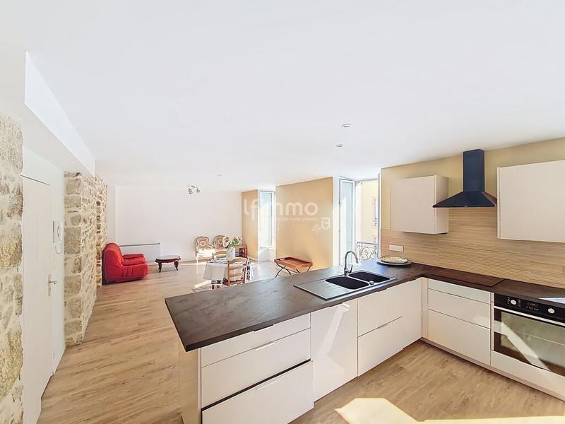 Appartement - 85 m² - 3 pièces